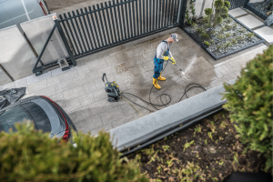 How Gainesville Rental Property Owners Save Thousands With Scheduled Pressure Washing